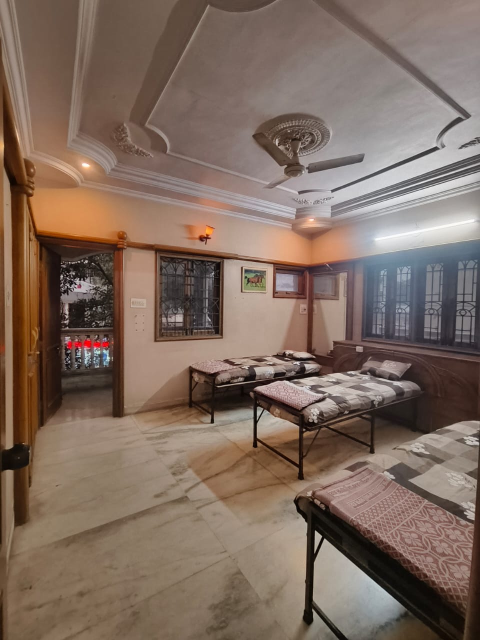 Room No 1 - 3 Sharing  AC